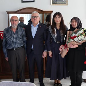 Umre İbadetlerini Tamamlayan Şehit Ailelerimize Vefa Ziyareti - fotoğraf 2