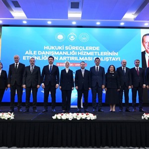 Bakanımız Göktaş "Hukuki Süreçlerde Aile Danışmanlığı Hizmetlerinin Etkinliğinin Artırılması Çalıştayı"nda konuştu - fotoğraf 2