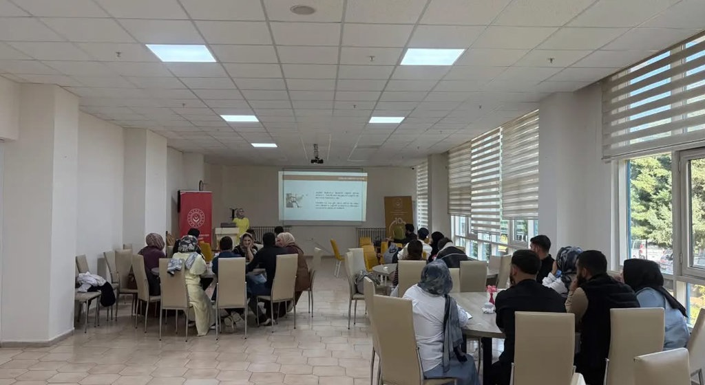 Evlenecek Gençlere Evlilik Öncesi Eğitim Semineri Düzenlendi