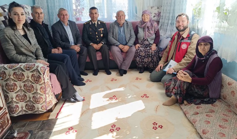 Şehit Ailelerimiz ve Gazilerimizle Gönül Bağlarımızı Güçlendiriyoruz