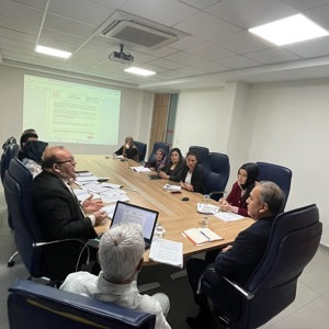 İl Müdürlüğümüz toplantı salonunda İl Müdürümüz Mustafa ÇAKIR başkanlığında İl Müdür Yardımcımız Eylem ÇAVDAR, İl Müdür Yardımcımız Eray PAŞABEYOĞLU, şube müdürlerimiz ve  ilgili birim sorumluları ile; - fotoğraf 3