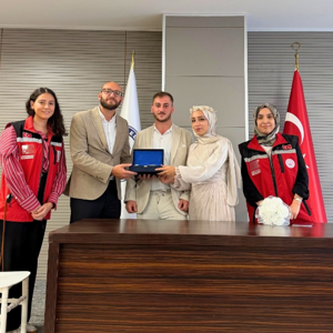 Embiya-Merve Aşkın Çiftinin Araklı Belediyesi Nikâh Salonunda Gerçekleştirilen Nikâh Törenine Katılım Sağlandı. - fotoğraf 1