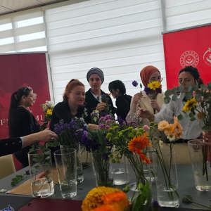 Samsun Huzurevi’nde Çiçek Terapisi Etkinliği Düzenlendi - fotoğraf 6