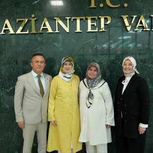 1 Ekim Dünya Yaşlılar Günü’nde Büyüklerimizle Birlikte Valimiz Sayın Kemal Çeber’i Ziyaret Ettik - fotoğraf 4