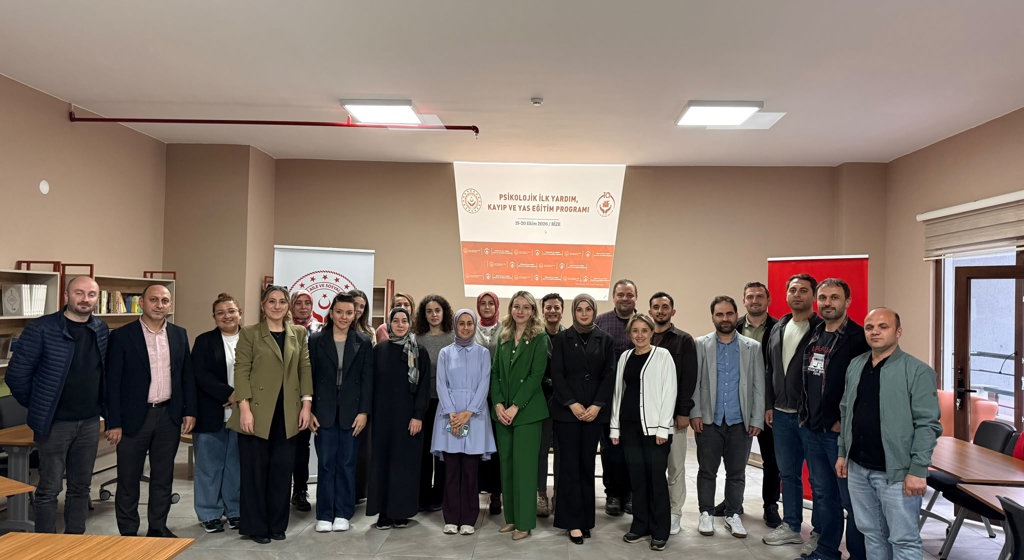 Çorum, Zonguldak ve Rize İllerinde Psikolojik İlk Yardım, Kayıp ve Yas Eğitimleri Gerçekleştirildi