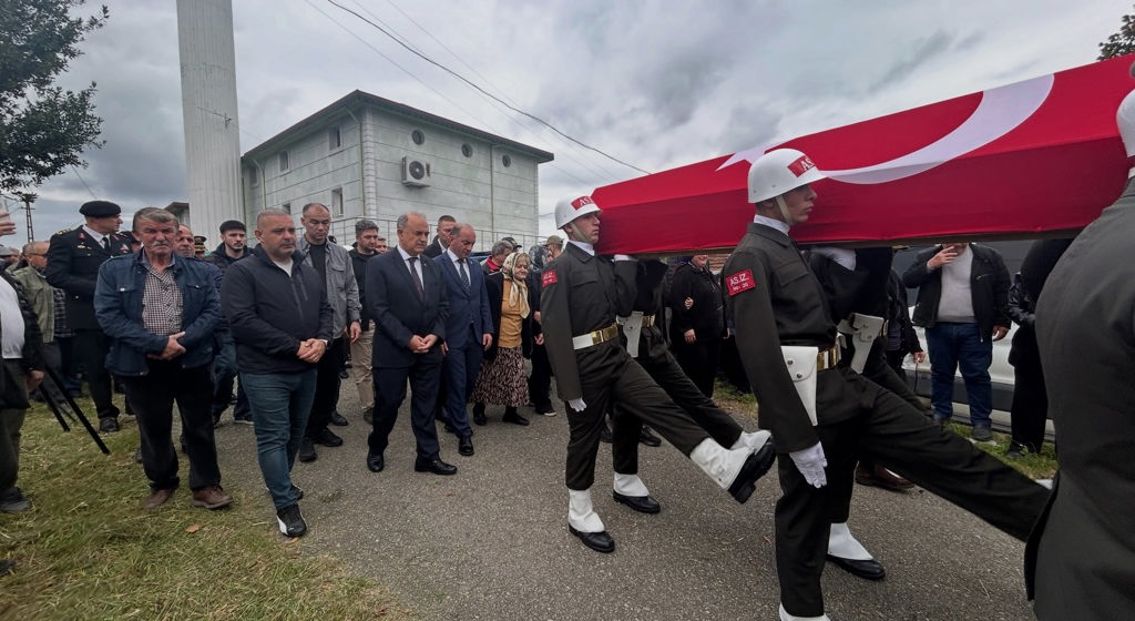Kıbrıs Gazimiz Cemil Aydın Askeri Törenle Son Yolculuğuna Uğurlandı