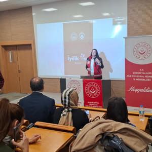  İYİLİK VAR: TÜRKİYE GÖNÜLLÜLÜK PROGRAMI HİTİT ÜNİVERSİTESİ’NDE TANITILDI - fotoğraf 7