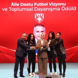 Bakanımız Göktaş, Kocaeli'de "Aile Dostu İşletmeler Ödül Töreni"nde konuştu - fotoğraf 3
