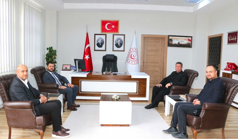 Fethi Sekin Şehir Hastanesi Heyetinden İl Müdürümüz Sayın Serdar DEMİRCİ’ye Ziyaret