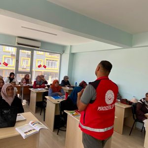 Karaköprü SHM’den Kadına Yönelik Şiddetle Mücadele Eğitimi - fotoğraf 2