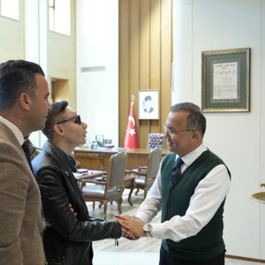 Özel Gereksinimli Vatandaşımız İbrahim Eren Özdemir’den Gaziantep Valimiz Sayın Kemal Çeber’e Ziyaret - fotoğraf 2