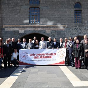 Diyarbakır’da Türkiye Kültür Yolu Festivali kapsamında gerçekleştirilen sergi programı - fotoğraf 1