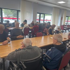 Gönül Projesi Kapsamında Gördes Huzurevi Sakinleri Ziyaret Edildi - fotoğraf 3