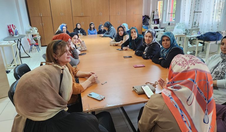 “Ailenin Korunması ve Güçlendirilmesi”, “Çevre Bilinci” ve “İsraf” konulu seminer