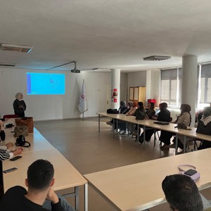 Yatılı Kuruluş Personeline Bağımlılıkla Mücadele Eğitimi Verildi - fotoğraf 3