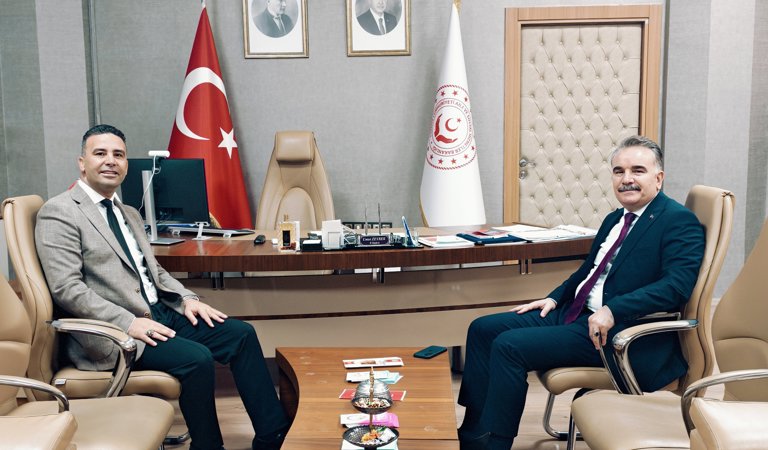 Şehitkamil Kaymakamımız Sayın Ahmet Odabaş’tan İl Müdürümüz Sayın Umut Zeybek’e Ziyaret