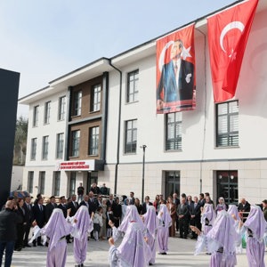 Bakanımız Mahinur Özdemir Göktaş, Mehmet Akif Ersoy Çocuk Evleri Sitesi'nin açılış töreninde konuştu: - fotoğraf 3