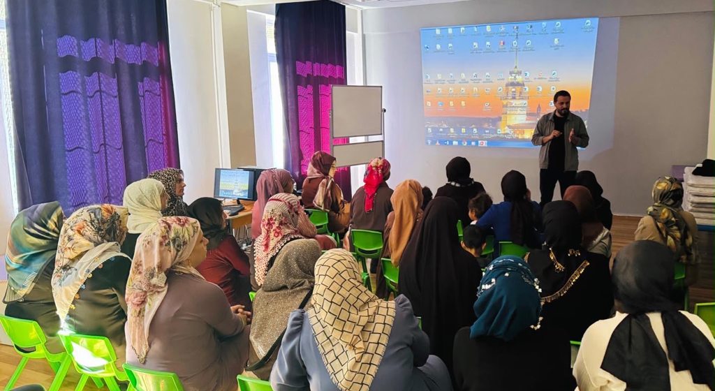 Çocuklarımızın Güvenli Geleceği İçin Velilere Yönelik Farkındalık Eğitimleri