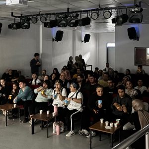 Engelli Aktif Yaşam Merkezi’nde Keyifli Film Etkinliği - fotoğraf 2