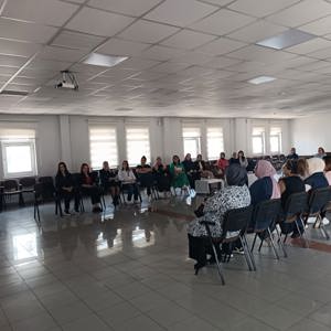 Çocukla İlişkiyi Güçlendirme Projesi’nde Eğitimler Devam Ediyor - fotoğraf 11
