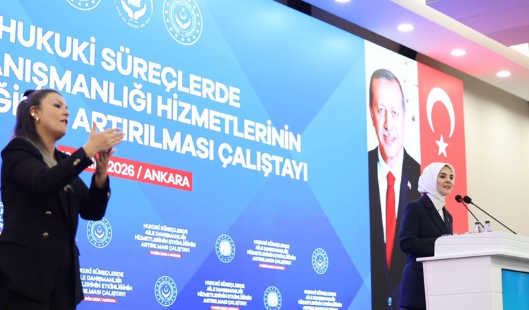 Bakanımız Göktaş "Hukuki Süreçlerde Aile Danışmanlığı Hizmetlerinin Etkinliğinin Artırılması Çalıştayı"nda konuştu