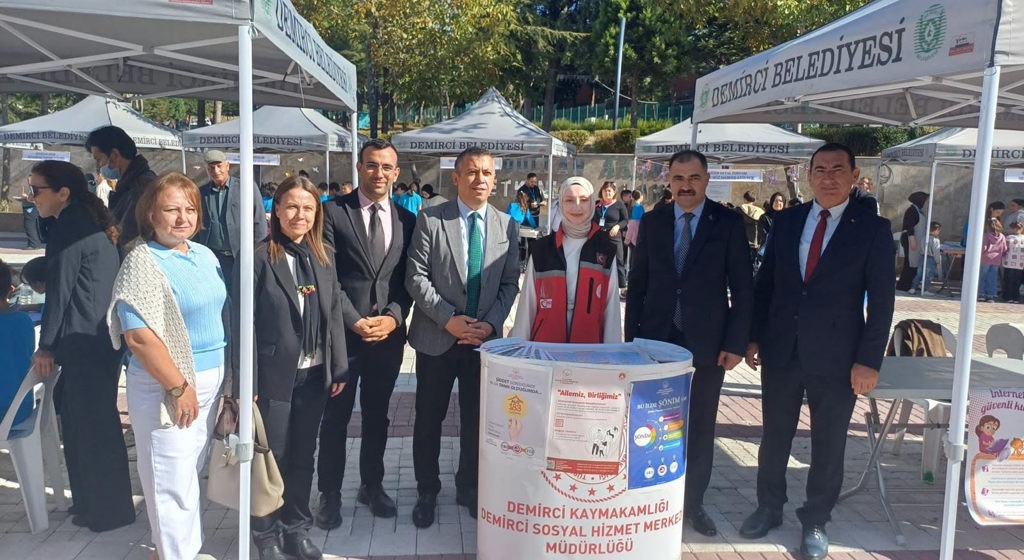 Demirci Bilim Festivali’nde Kadına Yönelik Şiddetle Mücadele Standı Açıldı