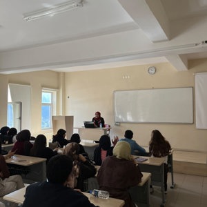 Sağlıklı Yaşam ve Güvenli İlişkiler Konusunda Üniversite Öğrencilerine Eğitim Verildi - fotoğraf 5