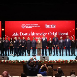 Bakanımız Göktaş, Kocaeli'de "Aile Dostu İşletmeler Ödül Töreni"nde konuştu - fotoğraf 8