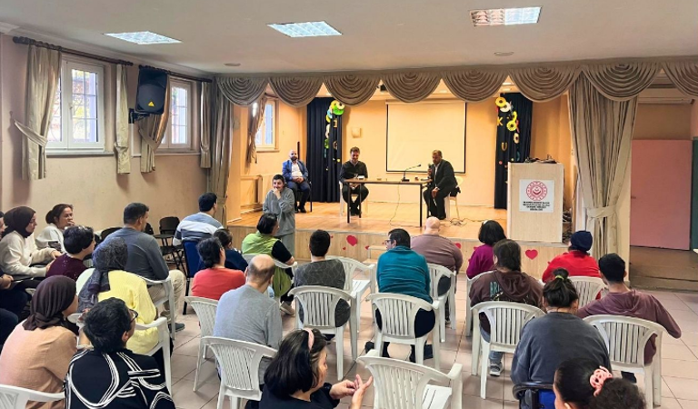 Üç Değerli Hocamızın Katılımıyla Özel Bireylerimize Yönelik Anlamlı Bir Program Gerçekleştirildi.