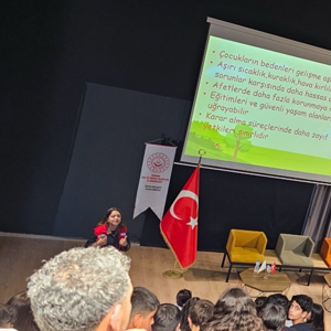 Çocuk Hakları İl Komitesi Öğrencimizden Akrandan Akrana Eğitim Sunumu - fotoğraf 2