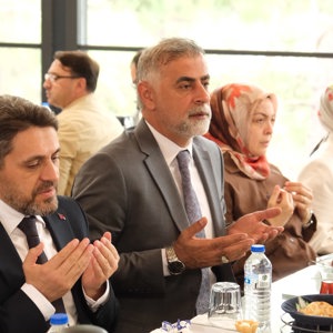 Büyükşehir Belediyesi Ev Sahipliğinde Yaşlılarımızla Kahvaltı Programı Düzenlendi - fotoğraf 4
