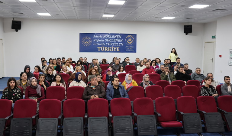 ARŞİV YÖNERGESİ HAKKINDA İŞ VE İŞLEMLER EĞİTİMİ GERÇEKLEŞTİRİLDİ