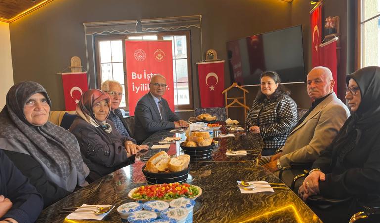 Şehit Aileleri ve Gazilerimizle Gönül Buluşması