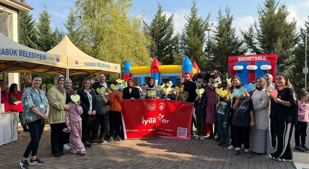 KARABÜK’TE İYİLİK VAR, ÇOCUKLARIN YÜZÜNDE TEBESSÜM VAR! 