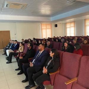 Sivaslı Kaymakamlığı Ev Sahipliğinde Koruyucu Aile Hizmet Modeli Anlatıldı - fotoğraf 2