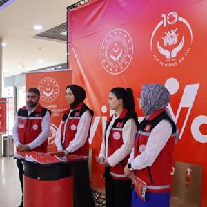 Çankırı'da İyilik Hareketi: Yunus AVM' de Gönüllülük İçin Farkındalık Standı Kuruldu  - fotoğraf 3