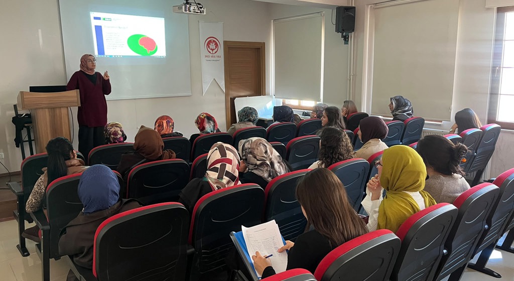 BAĞIMLILIKLA MÜCADELEDE FARKINDALIK EĞİTİMİ