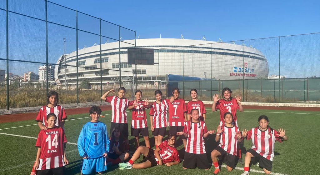 U15 Kızlarımızdan Kayseri Gençlerbirliği Karşısında 7-0’lık Galibiyet