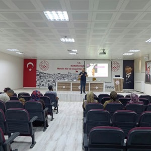 1 Ekim Dünya Yaşlılar Günü vesilesiyle, hizmet modellerimizden faydalanan ailelerimize yönelik “Yaşlılarla İletişim” konulu eğitim düzenledik. - fotoğraf 2