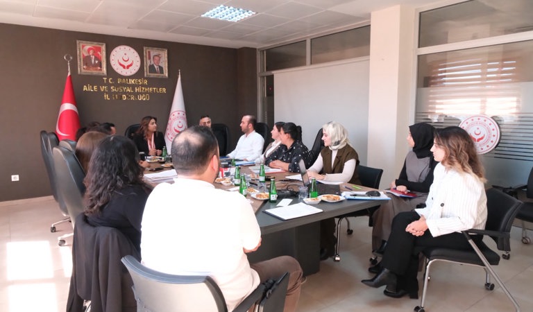 ÖZEL BAKIM MERKEZLERİNDE HİZMET KALİTESİ VE STANDARTLAR DEĞERLENDİRİLDİ