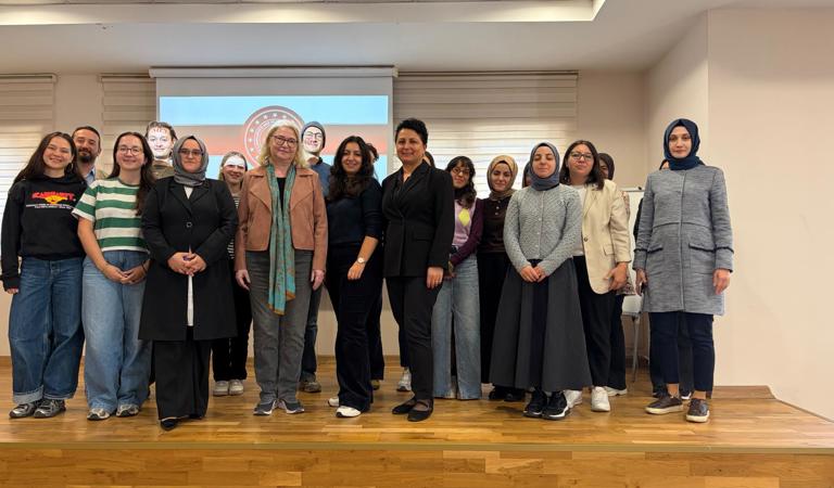 Kadına Yönelik Şiddetle Mücadelede Bilgi ve Deneyim Paylaşımı