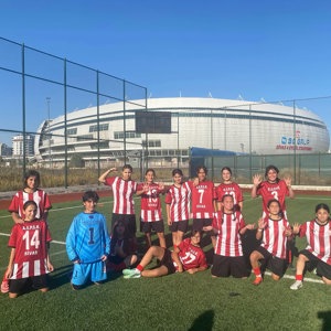 U15 Kızlarımızdan 9-1’lik Muhteşem Galibiyet - fotoğraf 1