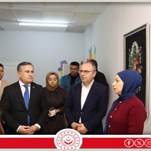 Vali Yardımcımız Sayın Fidan Bozkır ve İl Müdürümüz Sayın Vefa Akdoğan, Tuşba Aile Destek Merkezi’ni (ADEM) ziyaret Etti - fotoğraf 1