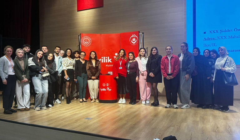 Güvenli İlişkilerden İyiliğe Uzanan Bir Buluşma