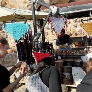Kız Çocuklarımız, Kapadokya’nın Eşsiz Doğal Güzelliklerini, Tarihi Ve Turistik Mekânlarını Keşfetme Fırsatı Buldu. - fotoğraf 2