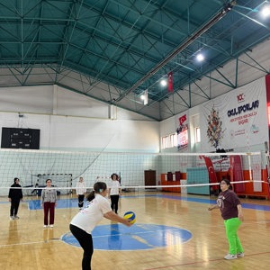SPORUN BİRLEŞTİRİCİ GÜCÜYLE VOLEYBOL TURNUVASI 🏐 - fotoğraf 4
