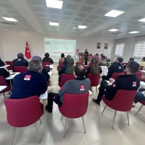 112 Acil Çağrı Merkezi Personeline Yönelik Öfke Yönetimi ve Etkili İletişim Becerileri Eğitimi Gerçekleştirildi - fotoğraf 2