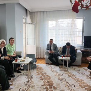 Bakan Yardımcımız Sayın Leman Yenigün’den Koruyucu Ailemiz Bozhüyük Ailesine Ziyaret - fotoğraf 1