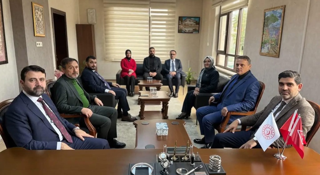 AK PARTİ KARABÜK MİLLETVEKİLLERİ VE İL TEŞKİLATINDAN İL MÜDÜRÜMÜZ SAYIN SAMİ ÇİFT’E HAYIRLI OLSUN ZİYARETİ
