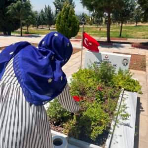 Çocuklarımızla Birlikte Şehitlerimizin Emanetini Unutmadık, Dualarla Andık  - fotoğraf 2